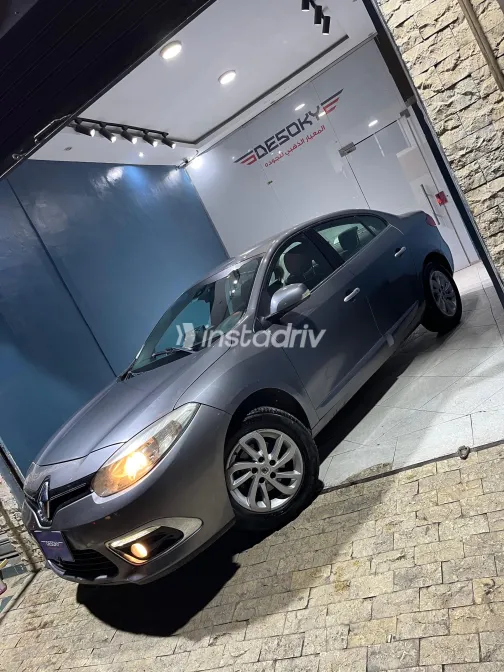 Renault Fluence 2015 White Used for Sale - 9