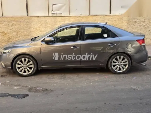 Kia Cerato 2010 Gray Used for Sale - 4
