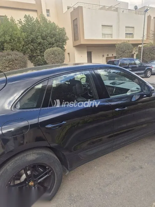 Porsche Macan 2022 Black Used for Sale - 2