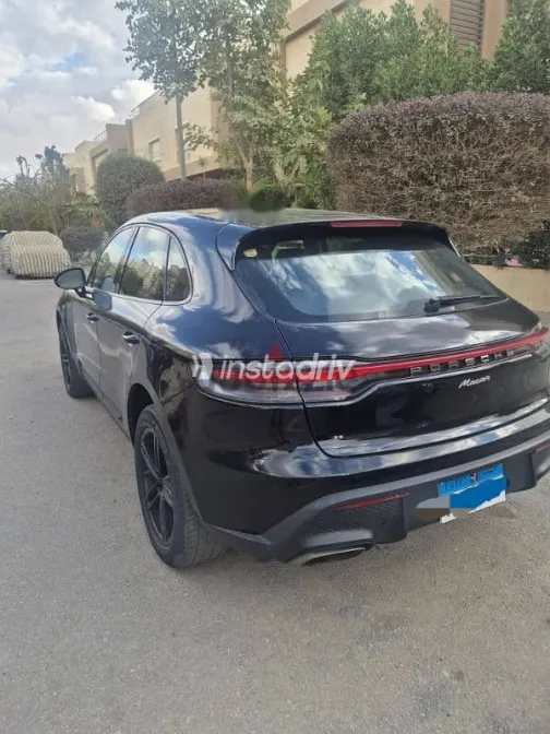 Porsche Macan 2022 Black Used for Sale - 4