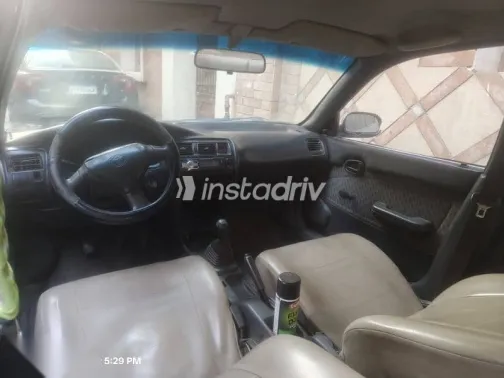 تويوتا كورولا 1997 أزرق غامق مستعملة للبيع - 6