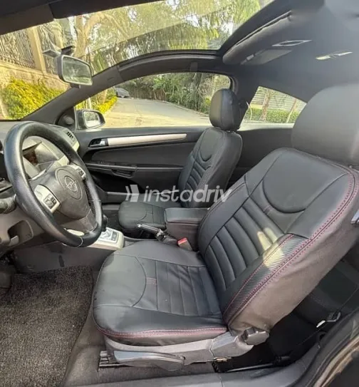 اوبل أسترا 2008 أسود مستعملة للبيع - 2