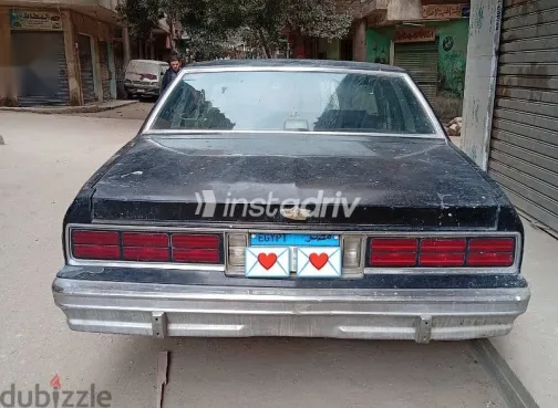 شيفروليه كابرس 1977 أسود مستعملة للبيع - 4