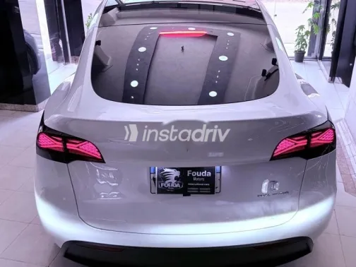 Tesla Model Y 2022 White Used for Sale - 2