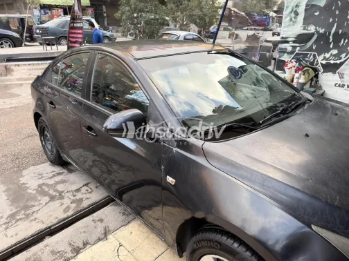 شيفروليه كروز 2010 أسود مستعملة للبيع - 3