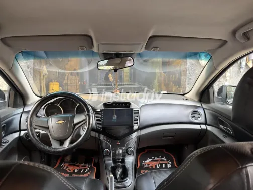 شيفروليه كروز 2010 أسود مستعملة للبيع - 5