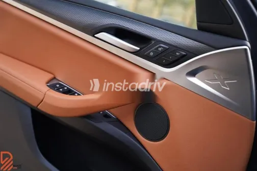 بي ام دبليو X4 2025 أزرق غامق جديدة للبيع - 6