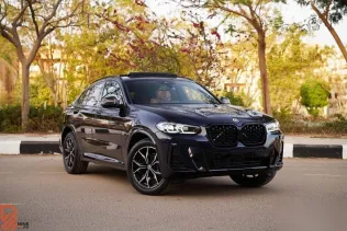 بي ام دبليو X4 2025 أزرق غامق جديدة للبيع