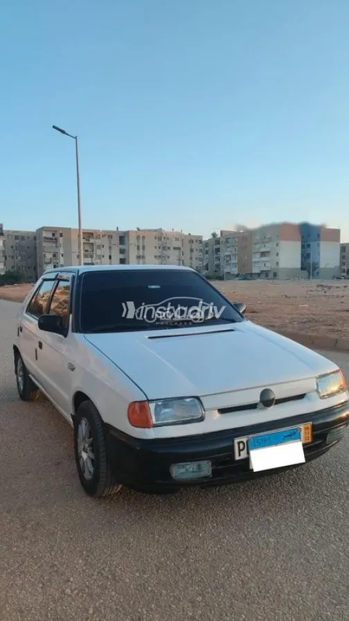 سكودا فيليشيا 1996 أبيض مستعملة للبيع - 2