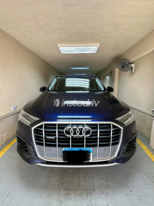 Audi Q7 2022 White Used for Sale - 3