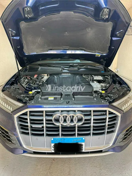 Audi Q7 2022 White Used for Sale - 5