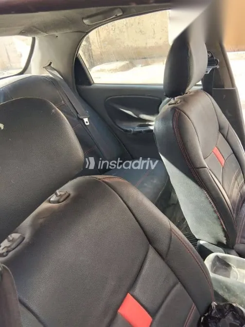 دايو لانوس 2005 فضي مستعملة للبيع - 2