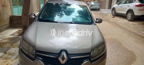 رينو لوجان 2015 فضي مستعملة للبيع - 5
