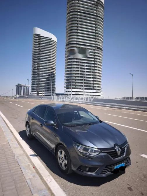 رينو ميجان 2021 أبيض مستعملة للبيع - 1