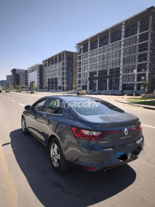 رينو ميجان 2021 أبيض مستعملة للبيع - 2