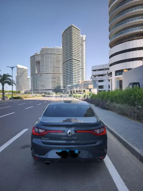 رينو ميجان 2021 أبيض مستعملة للبيع - 3