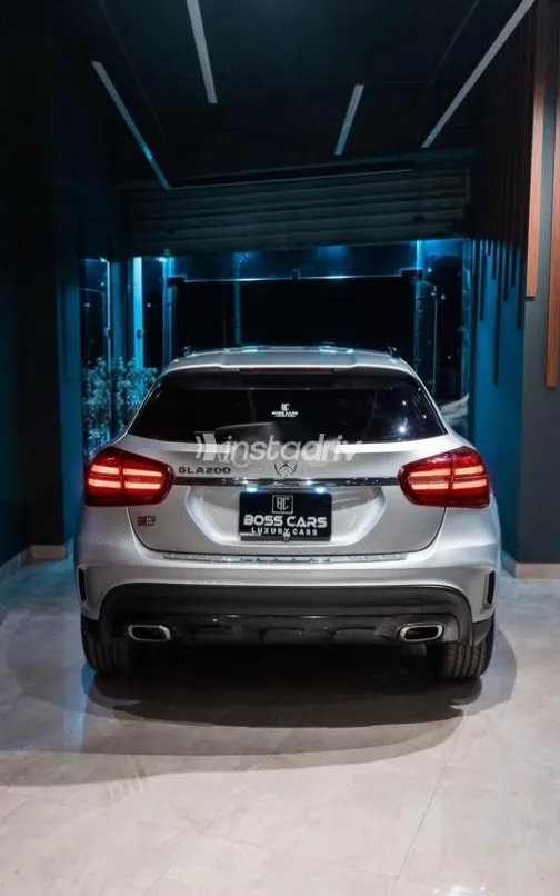 مرسيدس GLA 200 2020 رمادي مستعملة للبيع - 4