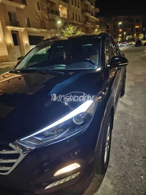 Hyundai Tucson GDI 2017 Black Used for Sale - 3
