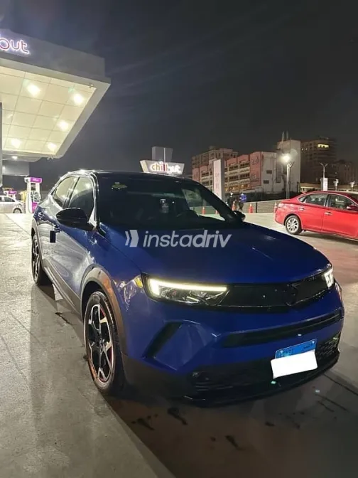 اوبل موكا 2022 أزرق غامق مستعملة للبيع - 2