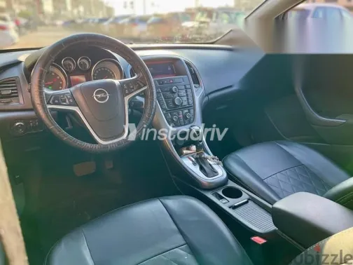 Opel Astra 2021 Red Used for Sale - 4