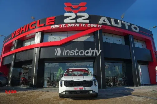 كيا كارنفال 2026 أبيض جديدة للبيع - 4