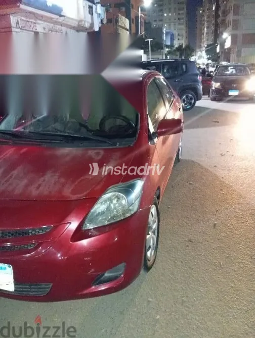 تويوتا ياريس 2007 أحمر مستعملة للبيع - 3