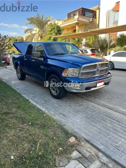 دودج رام 2011 أزرق غامق مستعملة للبيع - 3