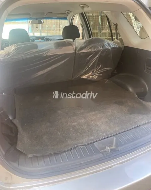 كيا كارينز 2012 فضي مستعملة للبيع - 6