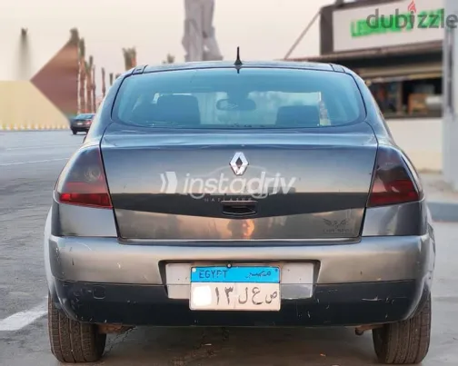 Renault Megane 2005 Gray Used for Sale - 2