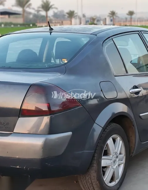 Renault Megane 2005 Gray Used for Sale - 4