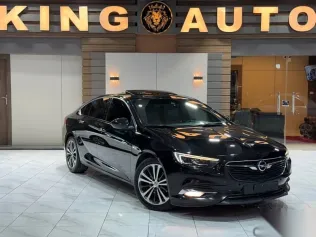 اوبل أنسيجنيا 2020 أسود مستعملة للبيع