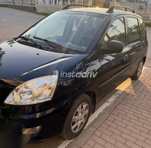 هيونداي ماتريكس 2010 أزرق غامق مستعملة للبيع - 2