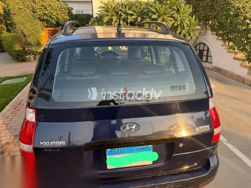 هيونداي ماتريكس 2010 أزرق غامق مستعملة للبيع - 5