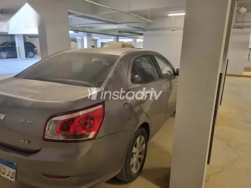 شيفروليه أوبترا 2015 بني مستعملة للبيع - 3