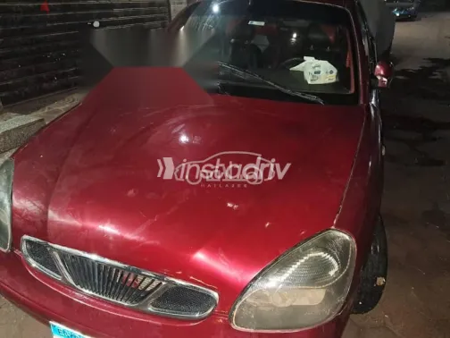Daewoo Nubira 2002 Burgundy Used for Sale - 1
