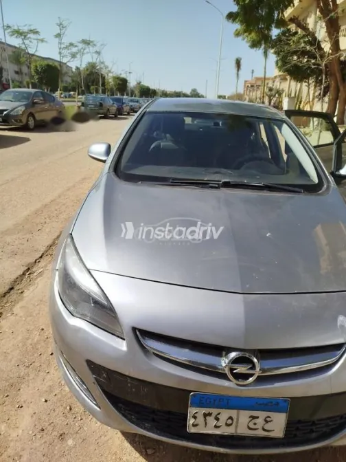 Opel Astra 2014 Silver Used for Sale - 4