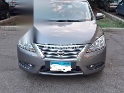 Nissan Sentra 2019 Gold Used for Sale - 4