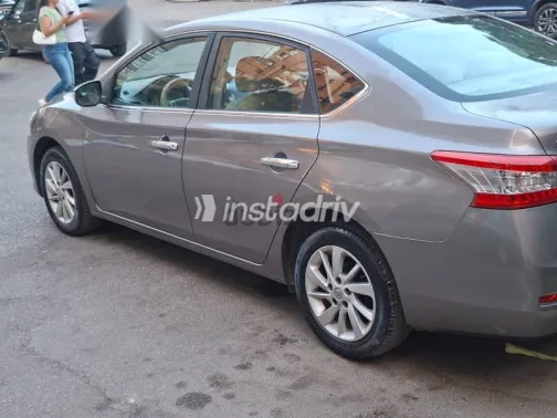 Nissan Sentra 2019 Gold Used for Sale - 5