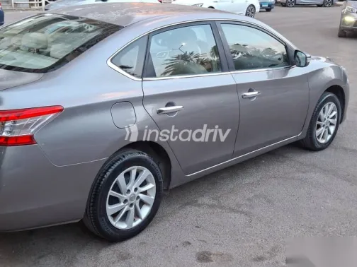 Nissan Sentra 2019 Gold Used for Sale - 8