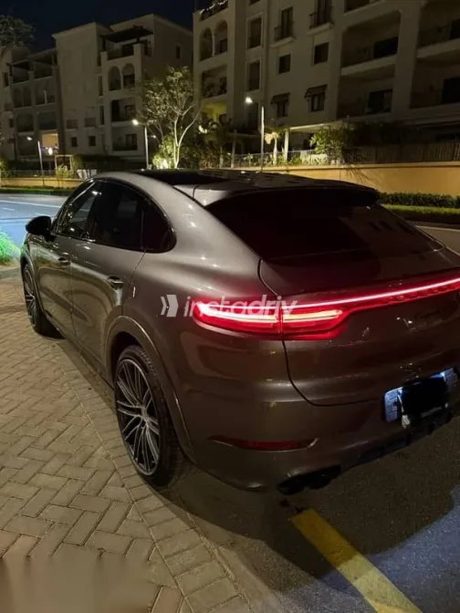 Porsche Cayenne 2020 Gray Used for Sale - 2