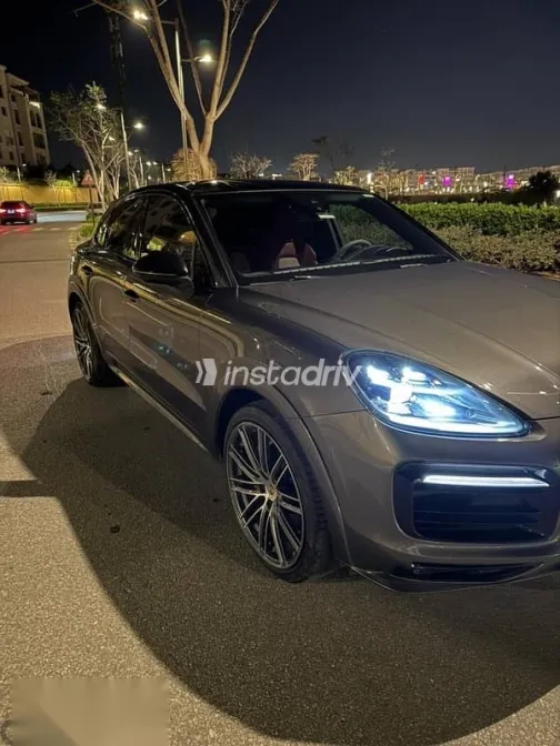 Porsche Cayenne 2020 Gray Used for Sale - 3