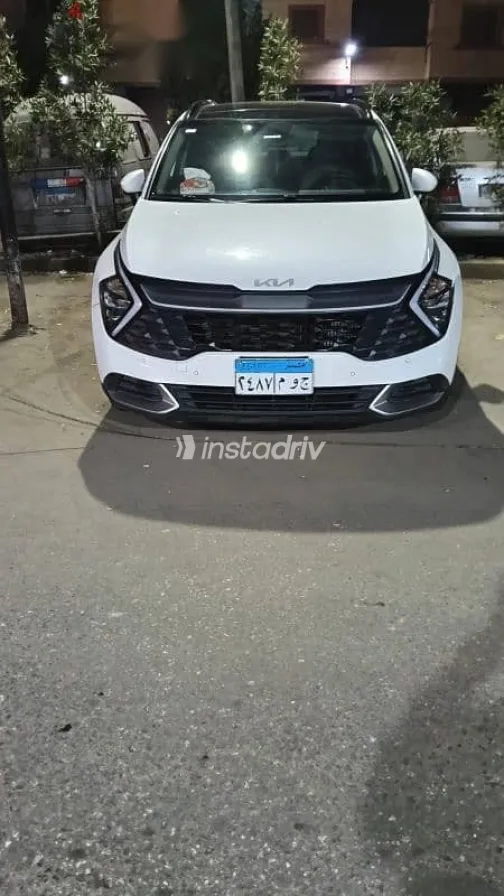 كيا سبورتاج 2023 أبيض مستعملة للبيع - 4