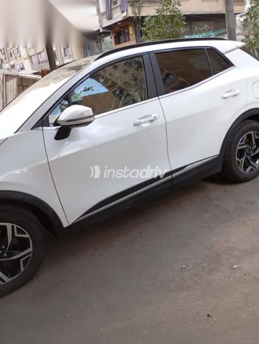 كيا سبورتاج 2023 أبيض مستعملة للبيع - 5