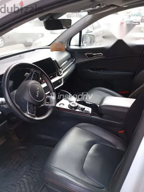 كيا سبورتاج 2023 أبيض مستعملة للبيع - 6