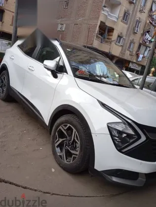 كيا سبورتاج 2023 أبيض مستعملة للبيع
