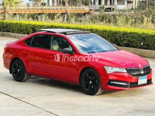 سكودا سوبيرب 2021 أبيض مستعملة للبيع - 3