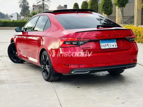 سكودا سوبيرب 2021 أبيض مستعملة للبيع - 5