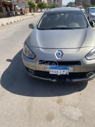 رينو فلوانس 2011 ذهبي مستعملة للبيع