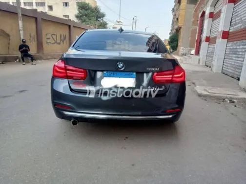 BMW 318 2018 Gray Used for Sale - 2