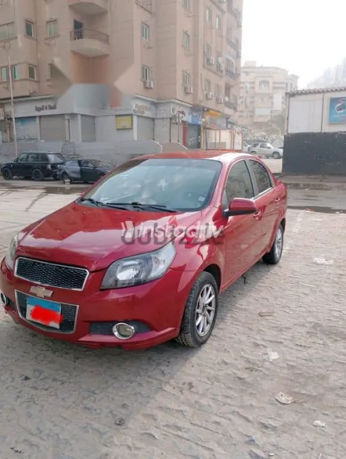 شيفروليه افيو 2015 أحمر مستعملة للبيع - 6